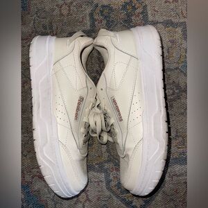 White Reebok Orthalite women’s sneakers